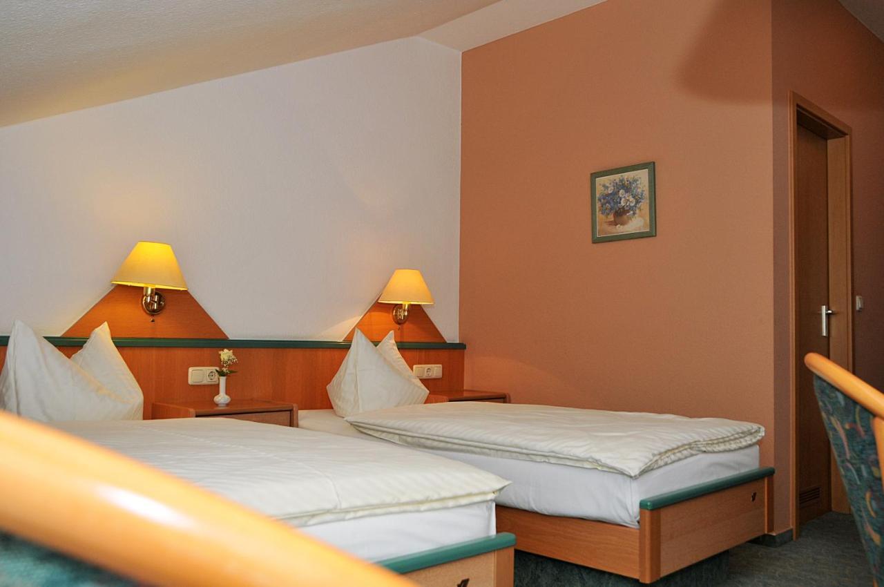 Hotel Friesen Werdau Extérieur photo