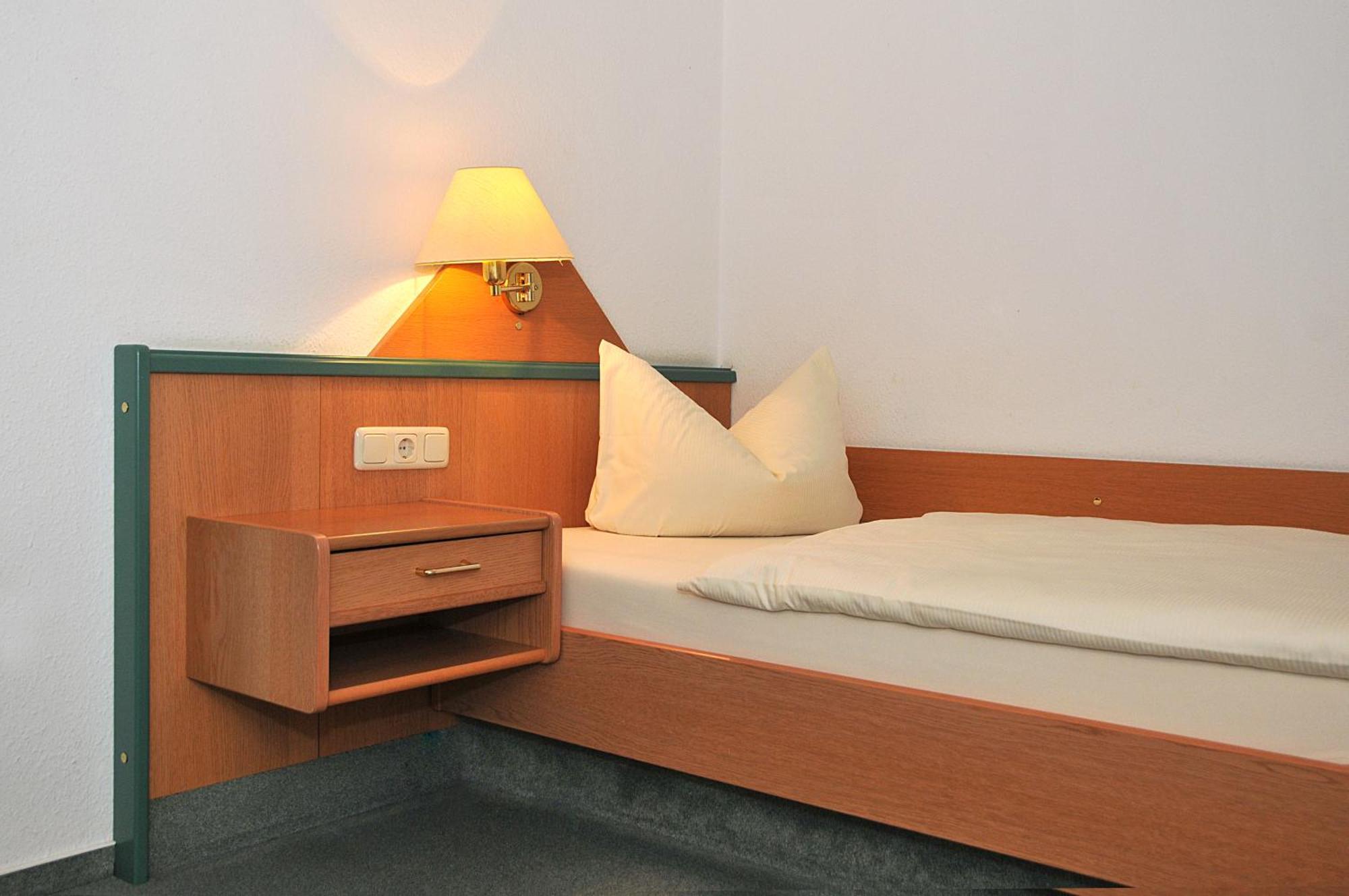 Hotel Friesen Werdau Extérieur photo