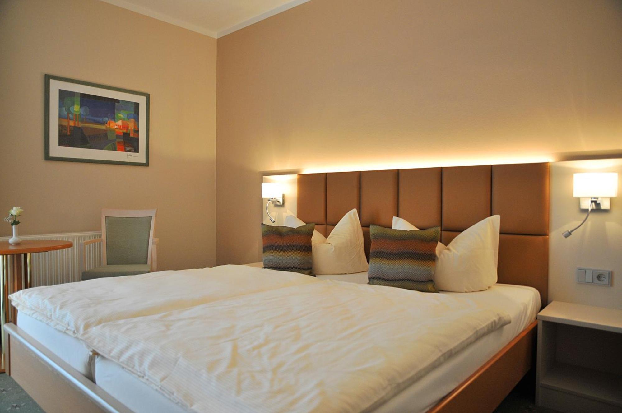 Hotel Friesen Werdau Extérieur photo