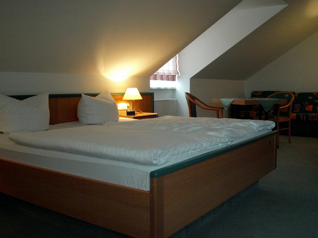 Hotel Friesen Werdau Extérieur photo