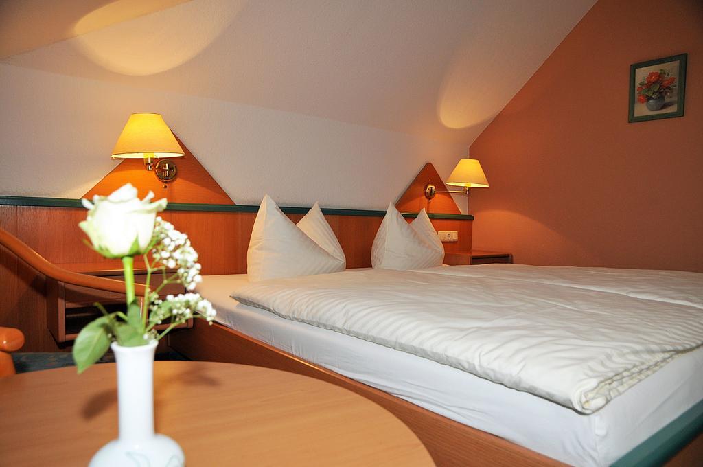 Hotel Friesen Werdau Extérieur photo