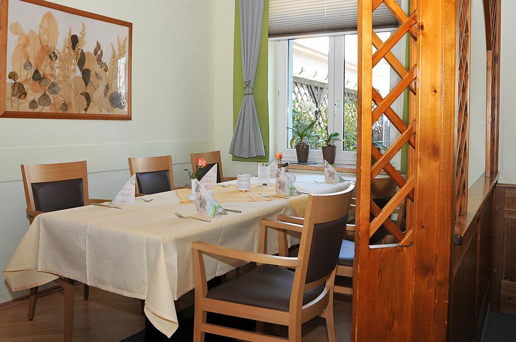 Hotel Friesen Werdau Extérieur photo