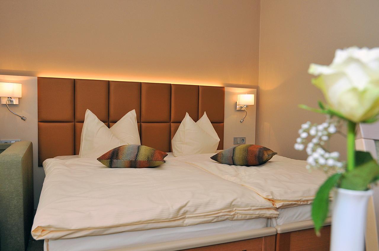 Hotel Friesen Werdau Extérieur photo